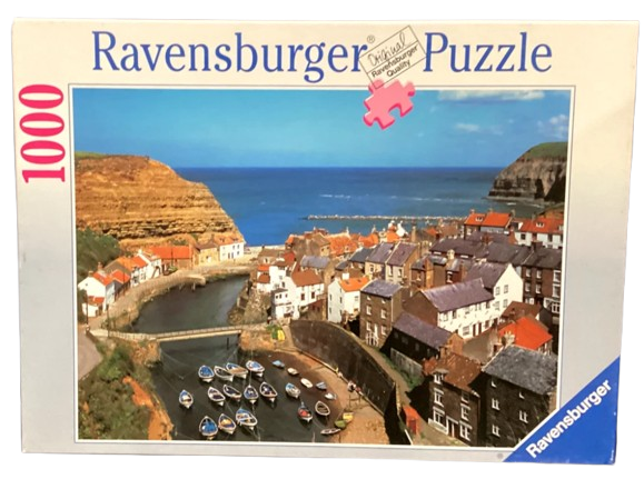 Ravensburger 1000pc Staithes, North Yorkshire