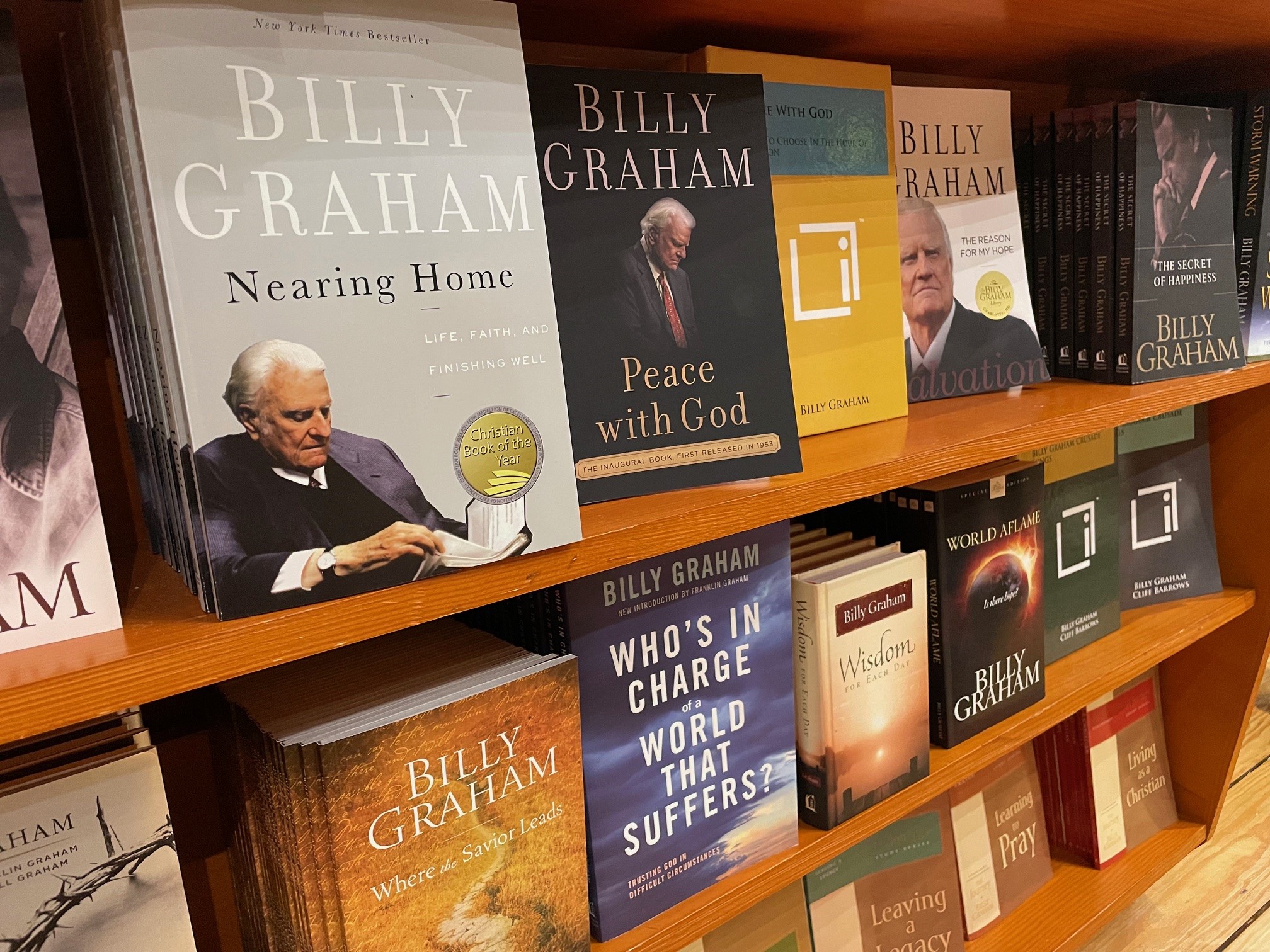 5 Billy Graham Books Bundle